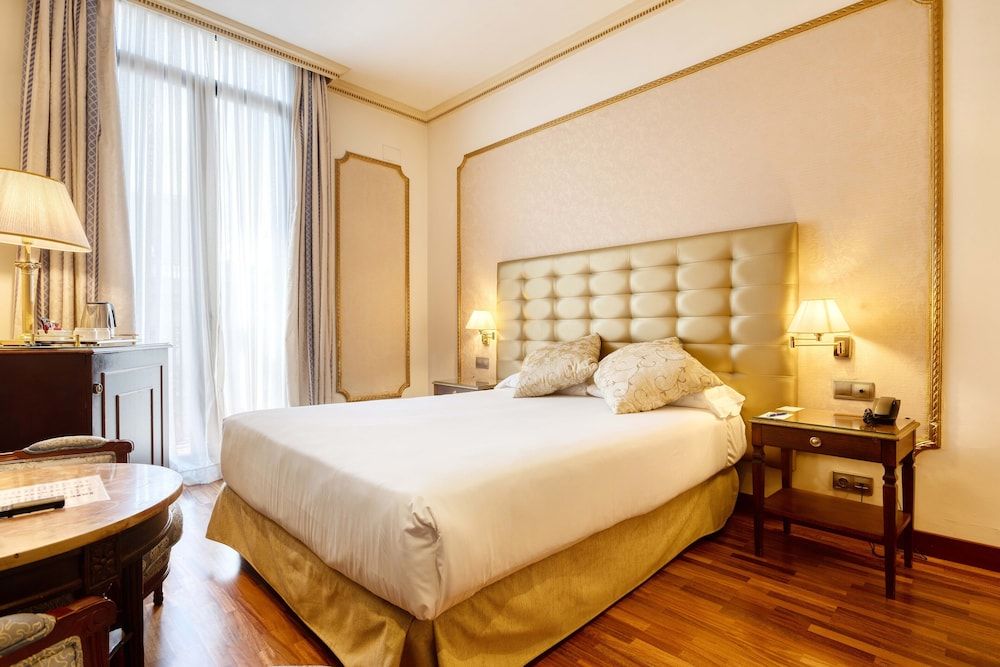 undefined Hotel Roger de Lluria Barcelona 10