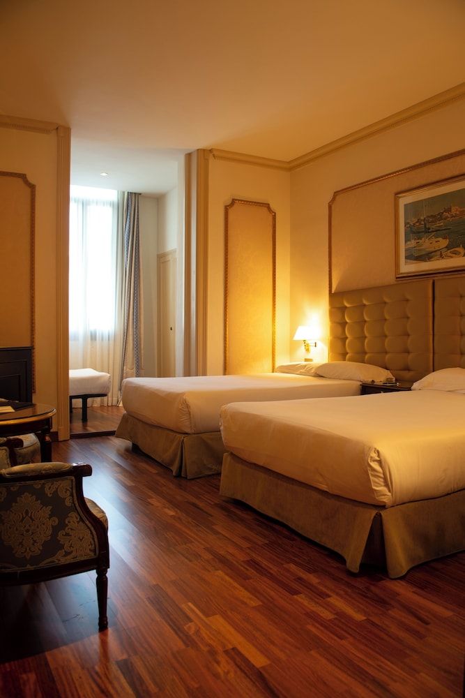 undefined Hotel Roger de Lluria Barcelona 4