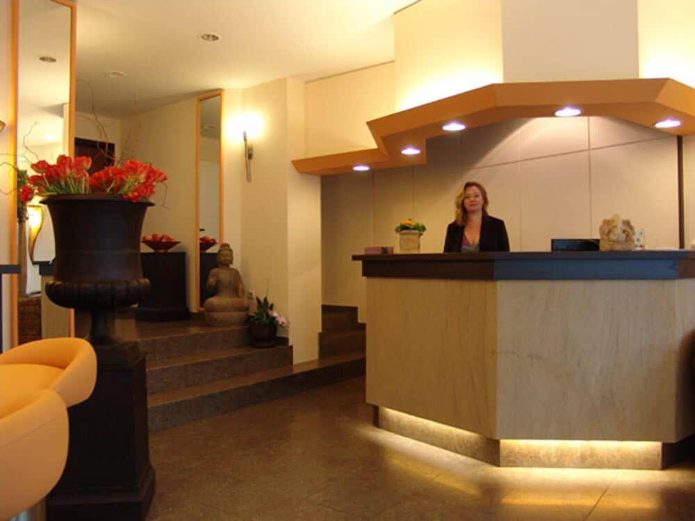 undefined Hotel Cascade 4