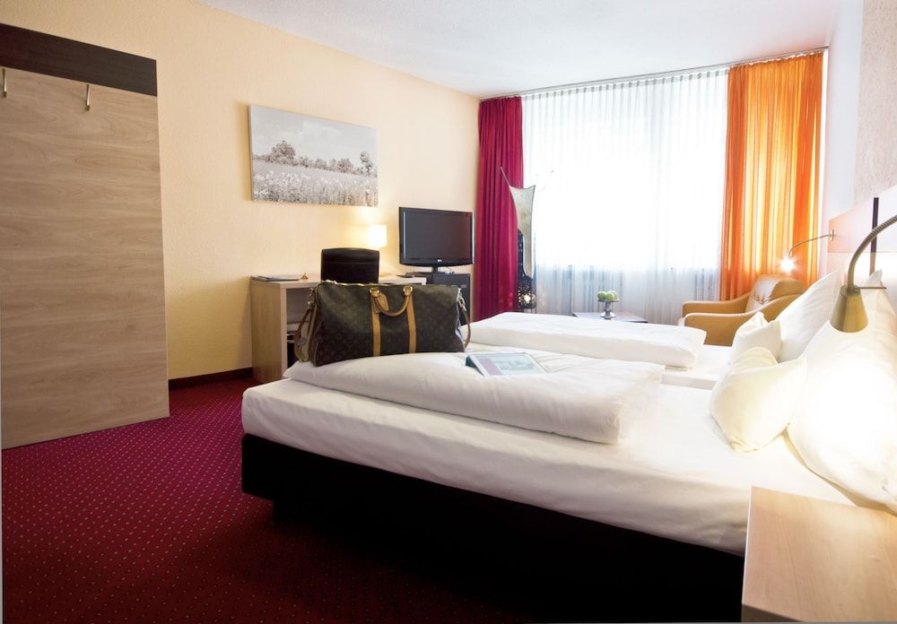 Hotel Cascade Double Room