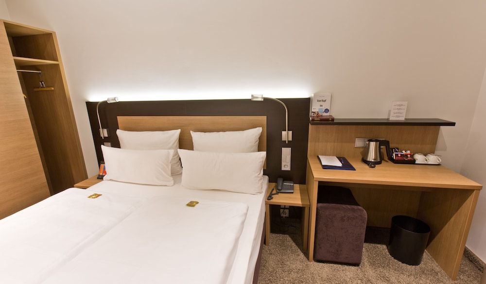 undefined Astor & Aparthotel 3
