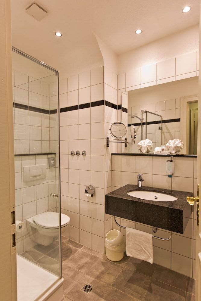 undefined Astor & Aparthotel 9