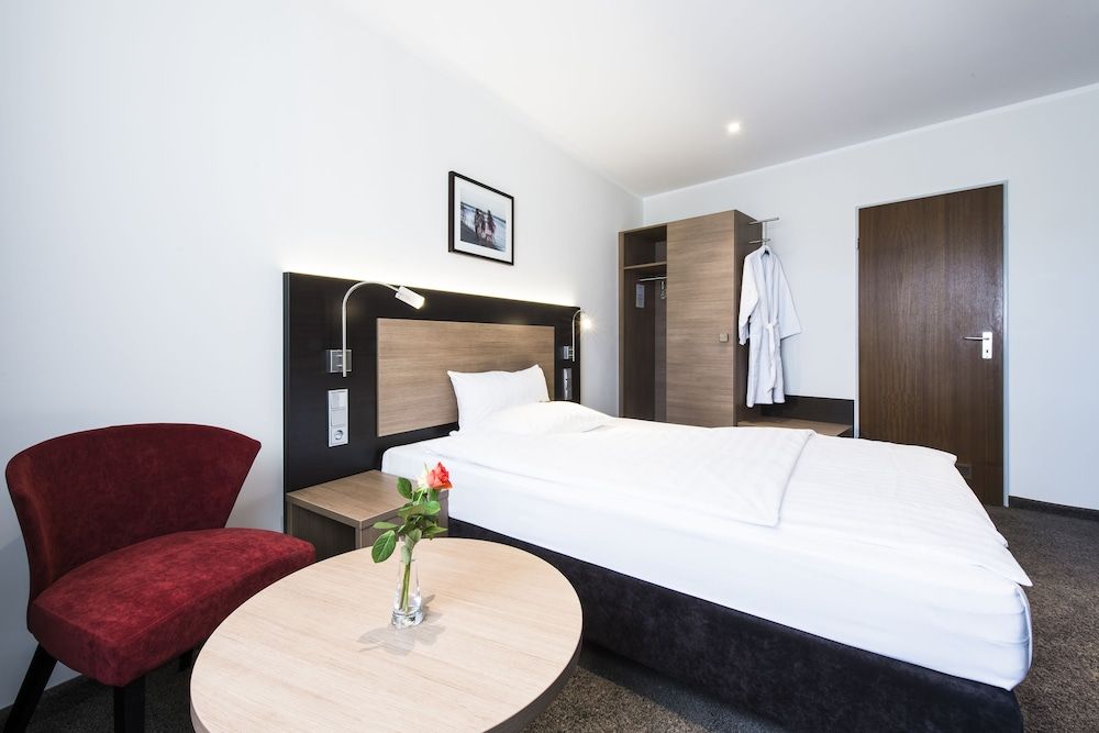 undefined Astor & Aparthotel 10