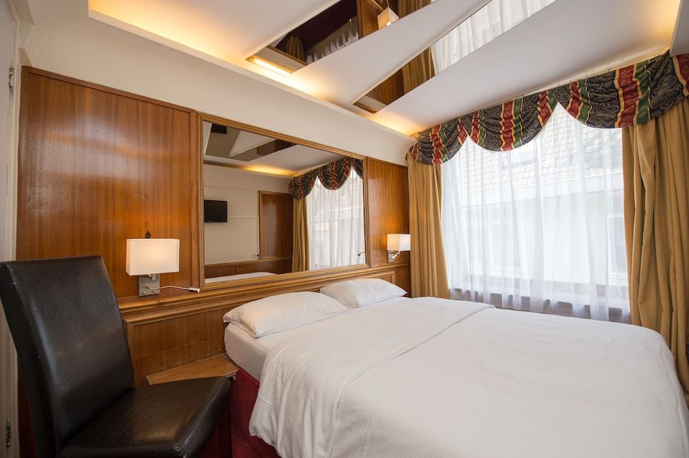 Rembrandtplein Hotel Basic Room, 1 Double Bed 3