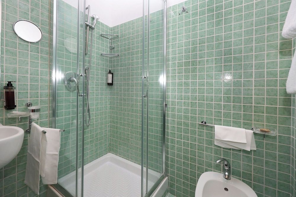 Hotel Corot Standard Double or Twin Room 7