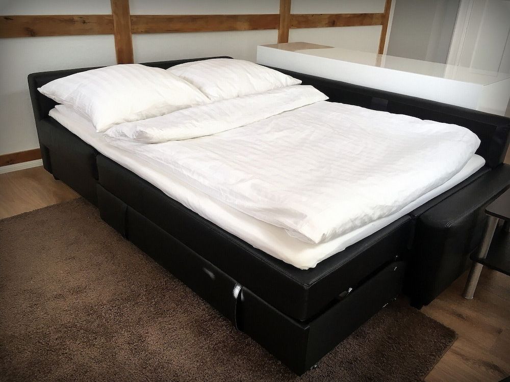 Apartment Senftenberg - 1907 Premium Apartment, Private Bathroom, City View