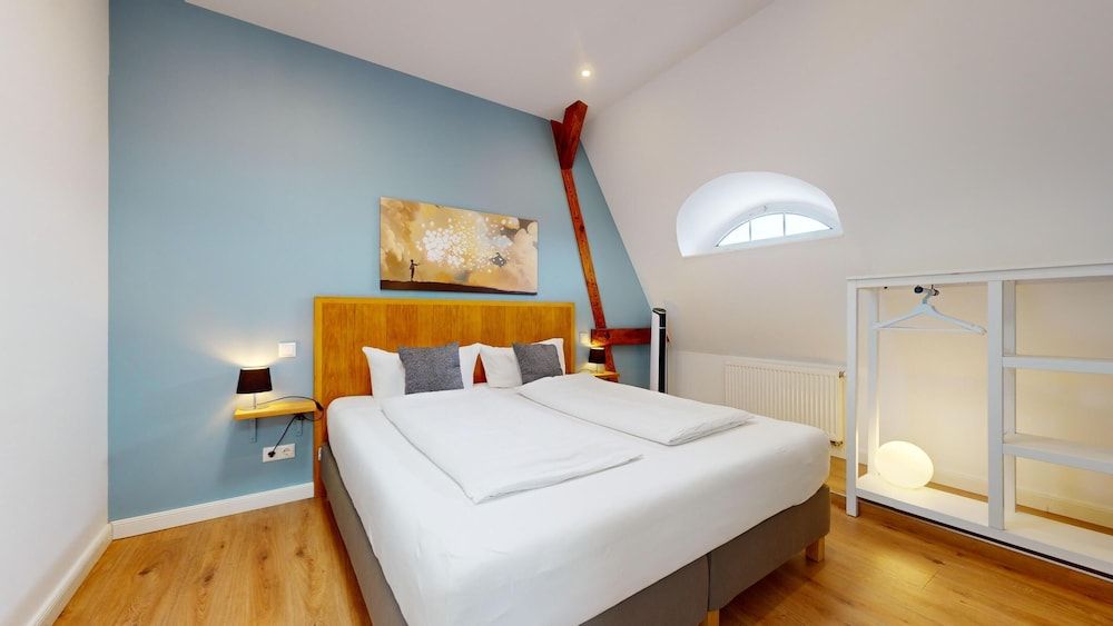 Apartment Senftenberg - 1907 Premium Apartment, Private Bathroom, City View 2