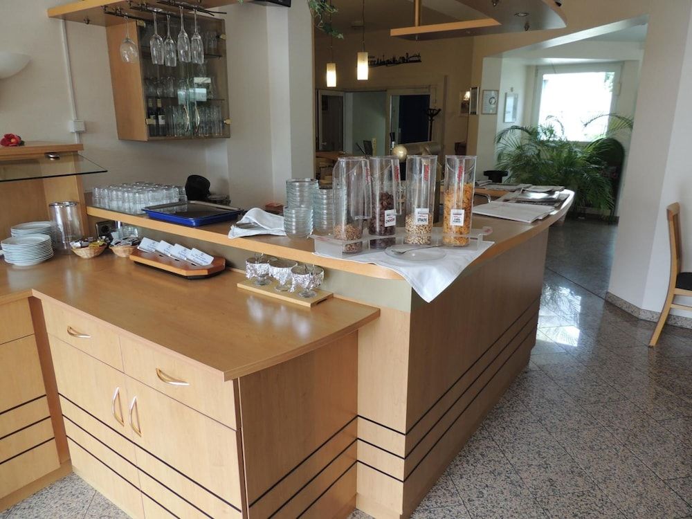 undefined Airport BusinessHotel Köln 5