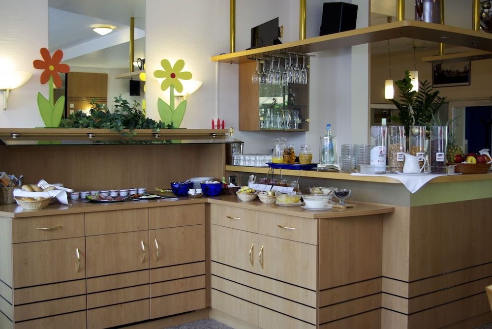 undefined Airport BusinessHotel Köln 6