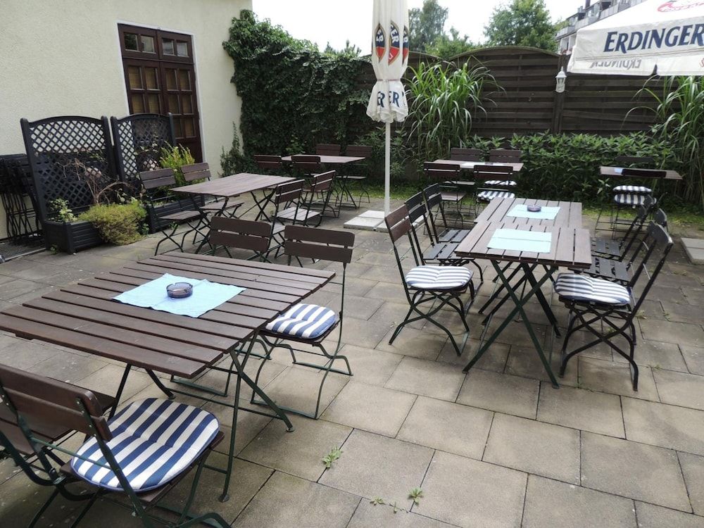 undefined Airport BusinessHotel Köln 4