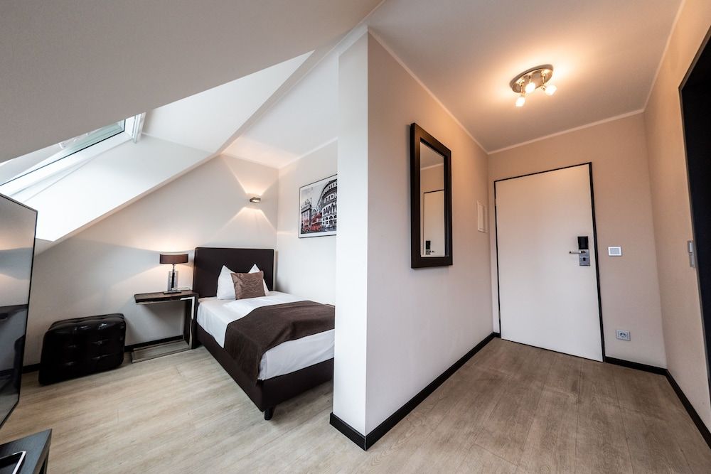 Standard Single Room