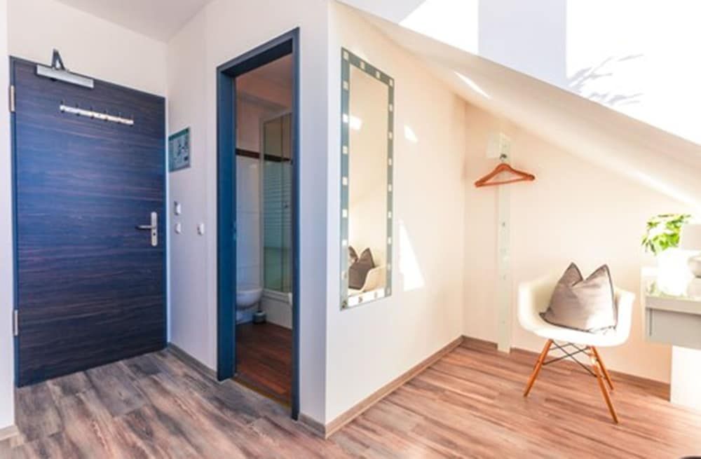 Hotel Arooma Standard Single Room 5