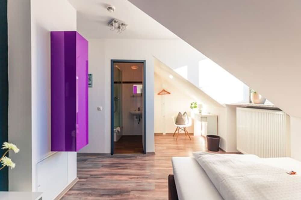 Hotel Arooma Standard Single Room 8