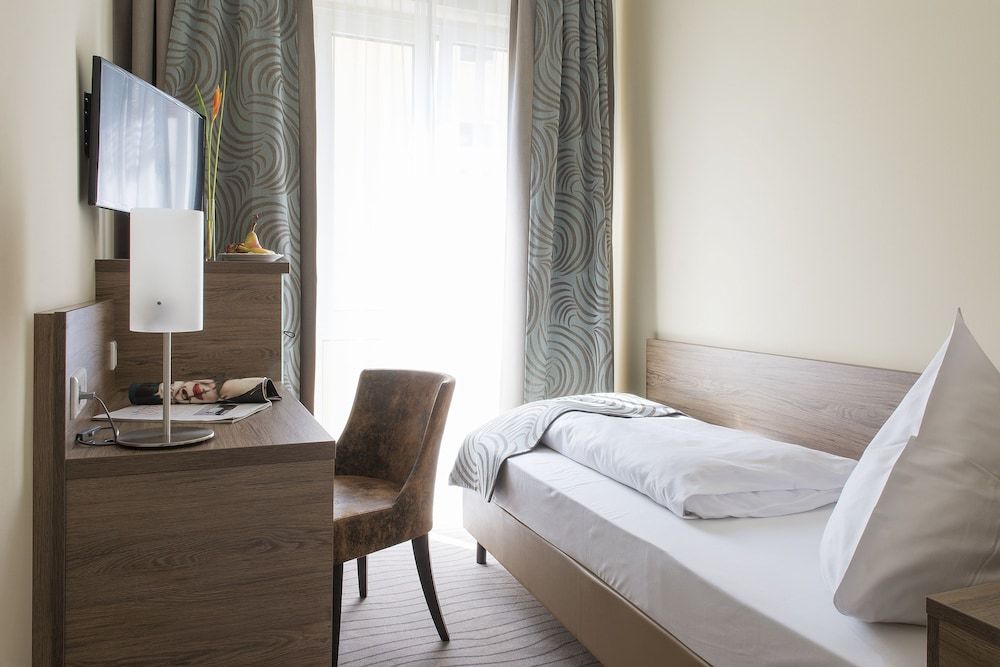 undefined Hotel Schlicker 2