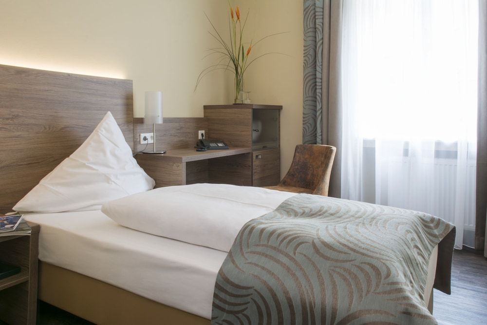 undefined Hotel Schlicker 4
