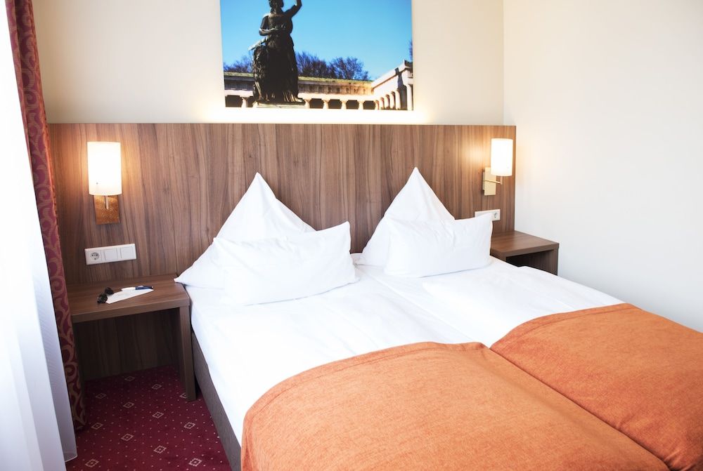 undefined Hotel Schlicker 5