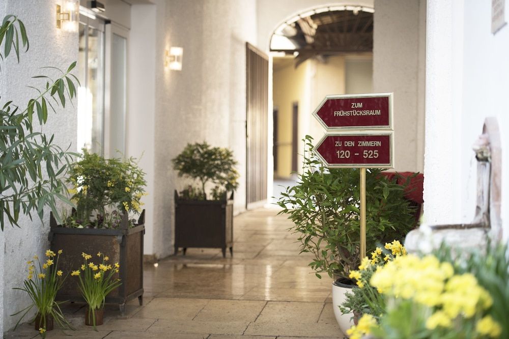 undefined Hotel Schlicker 8