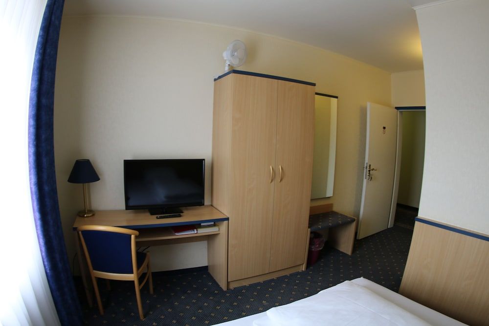 Classic Single Room, Accessible, Courtyard Area