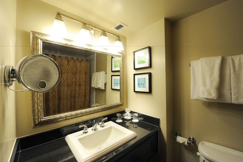 Old Stone Inn Boutique Hotel Historic Main Mill, Superior Room, 2 Queen Beds 14