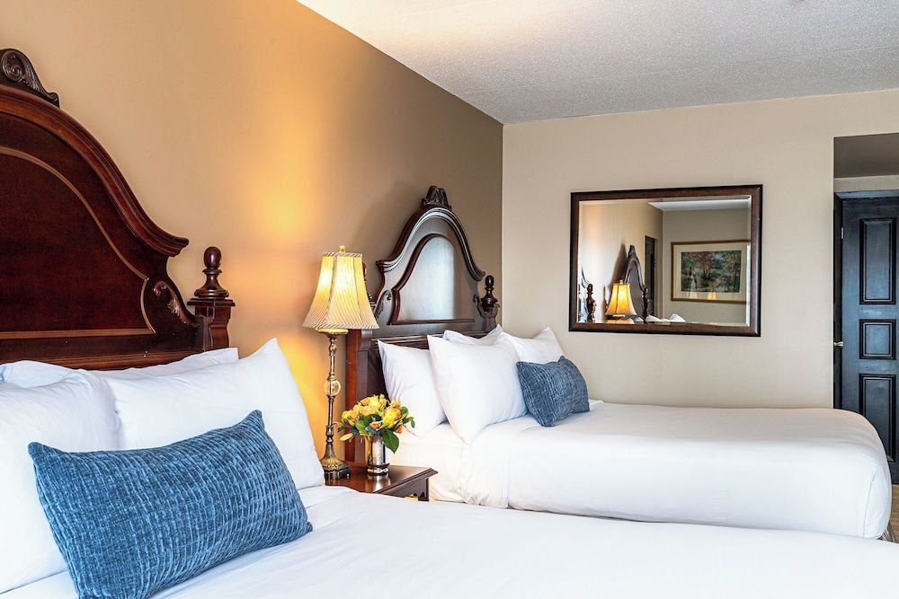 Old Stone Inn Boutique Hotel Historic Main Mill, Superior Room, 2 Queen Beds 9