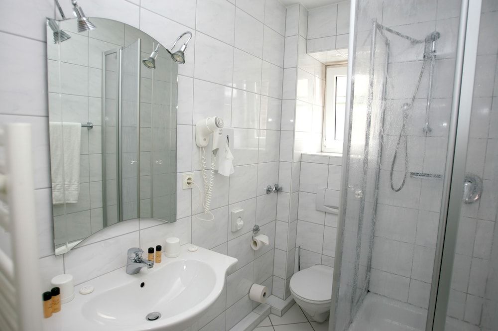 undefined Hotel Zum Zeppelin 10