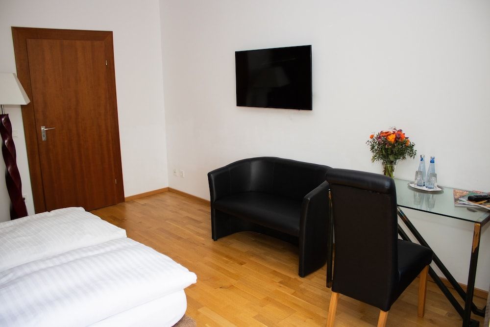 Hotel Stern Classic Double or Twin Room 17