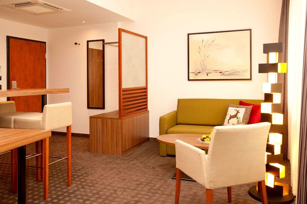 Best Western Hotel Hohenzollern Junior Suite, 1 King Bed 4