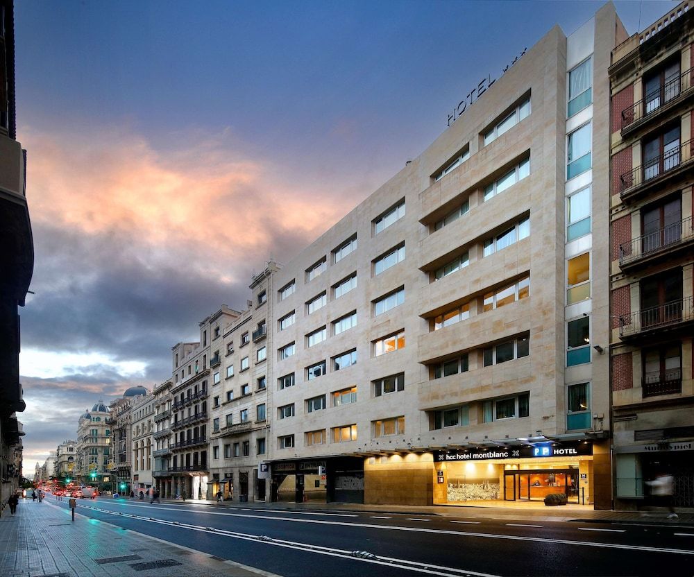 undefined Hotel HCC MontBlanc 4