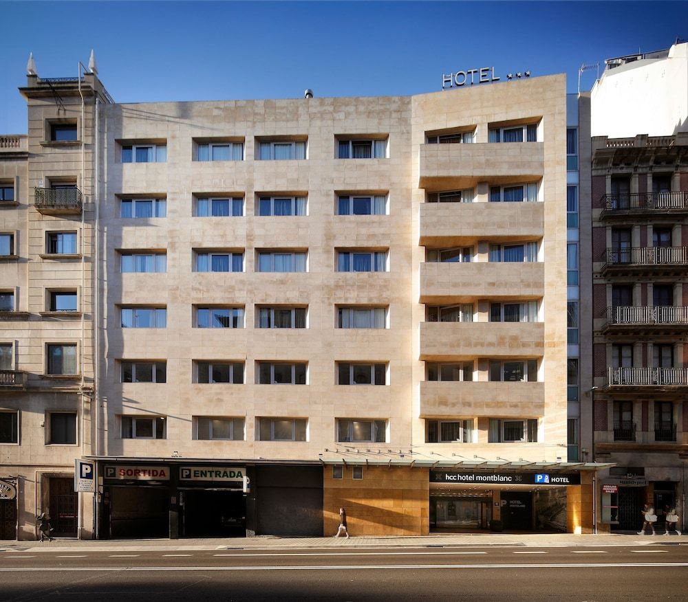 undefined Hotel HCC MontBlanc 4