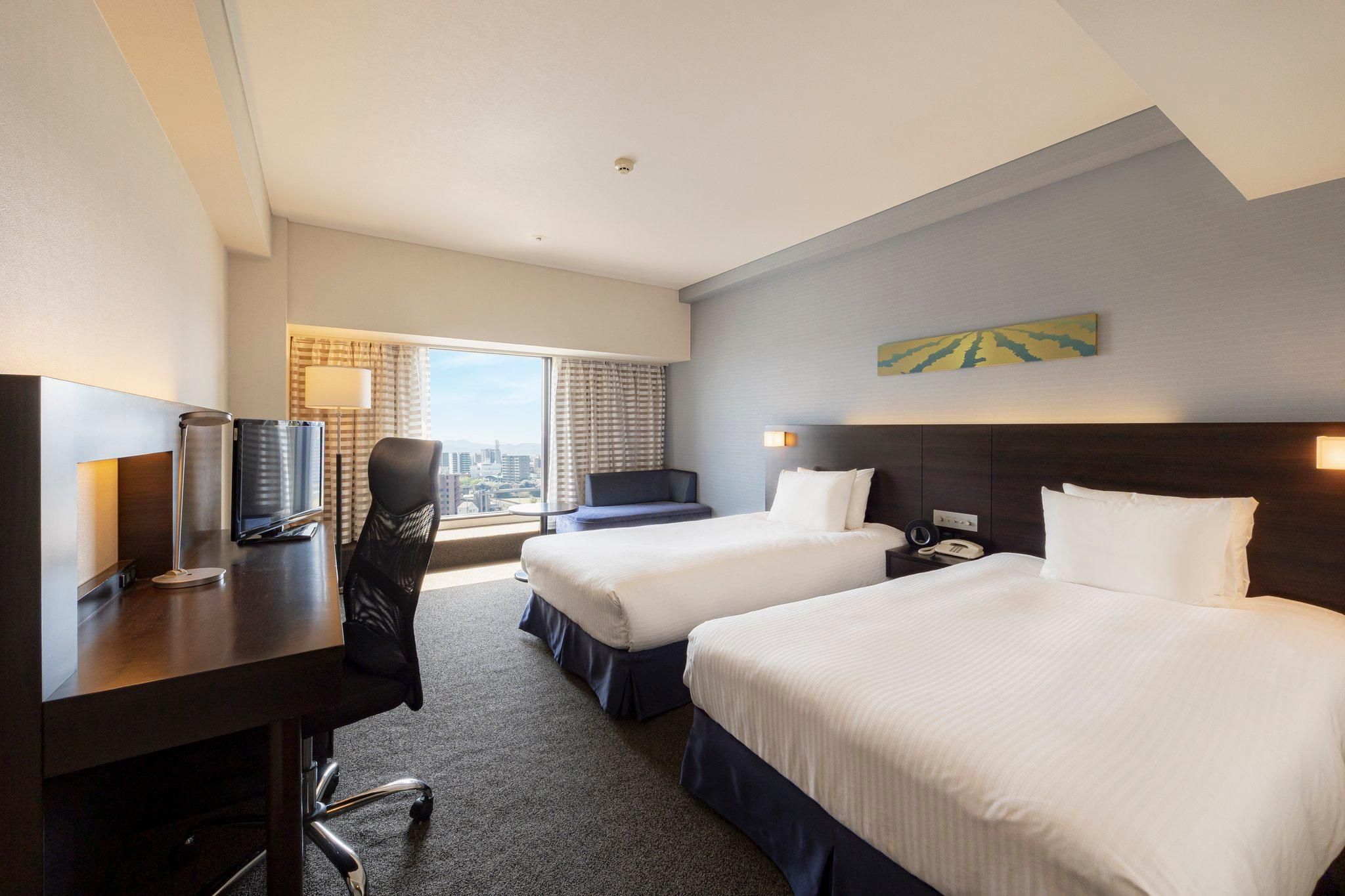 2 Single Beds High Floor