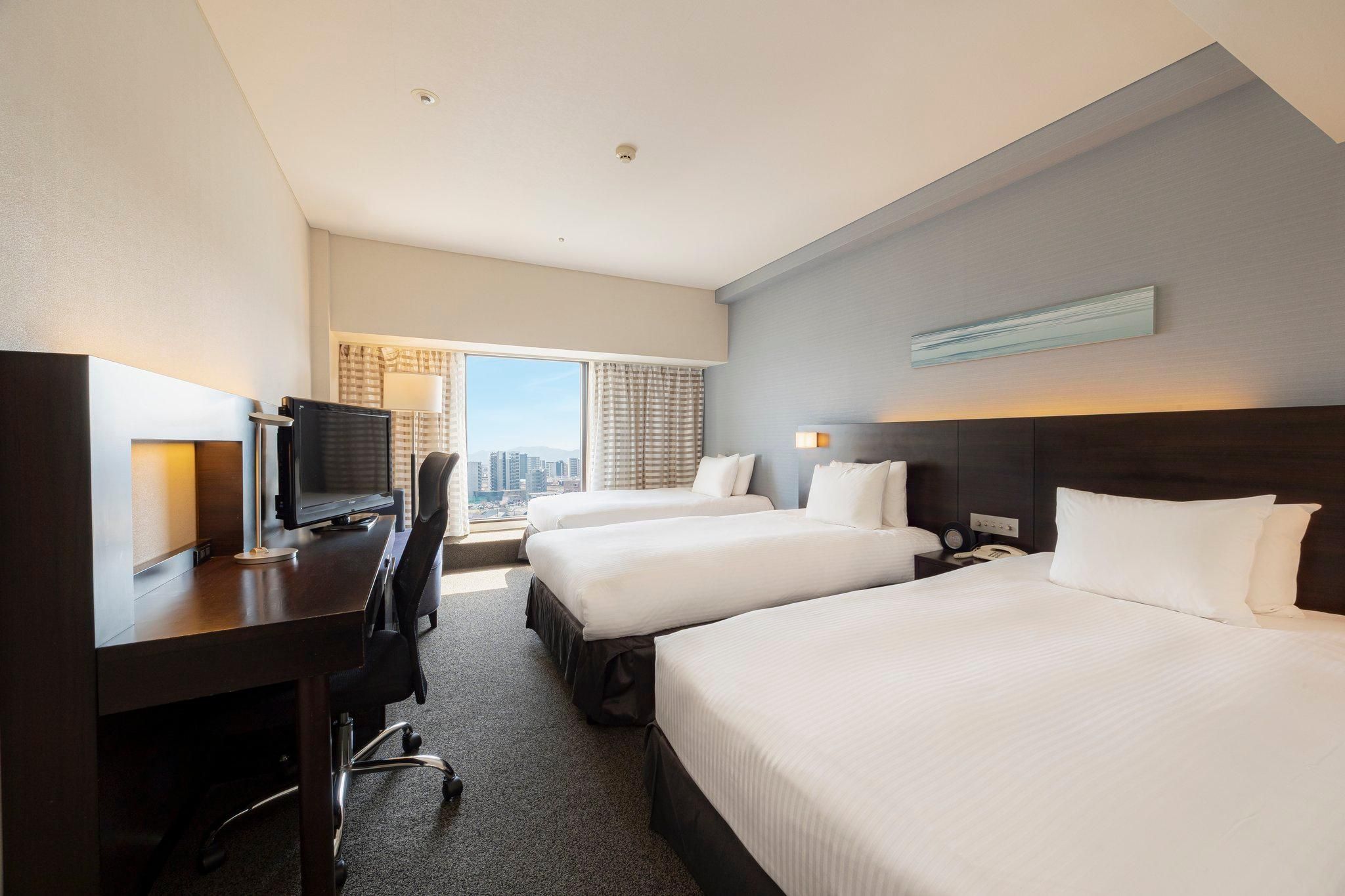 2 Single Beds HighFloor