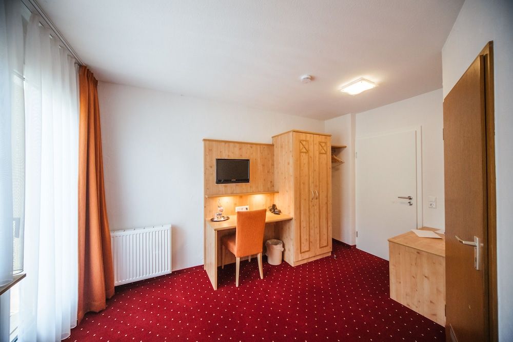 Hotel Waldeck Single Room 5