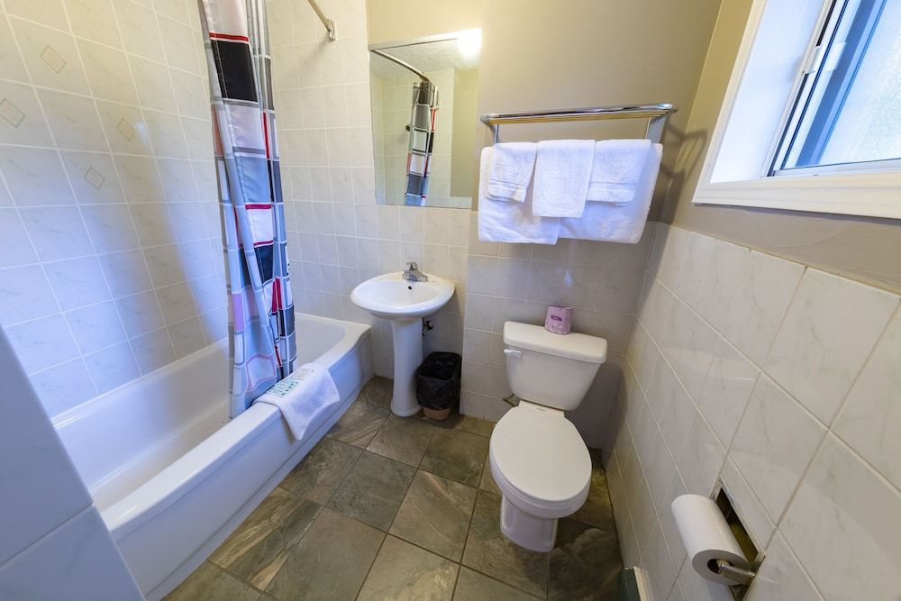 Villager Lodge Standard Room, Accessible 6