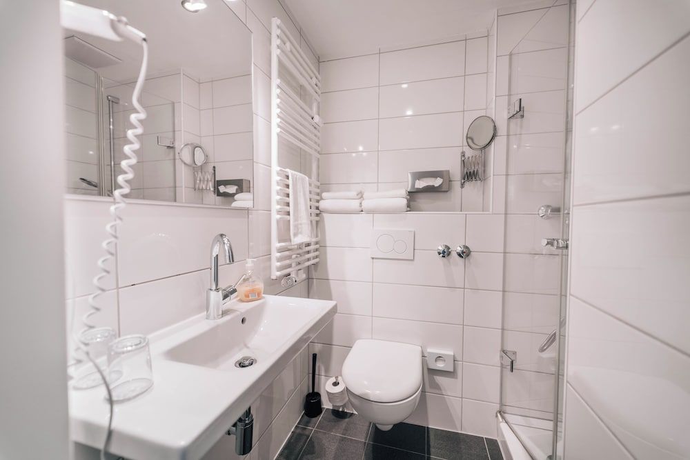 Hotel International Am Theater Economy Double Room 4