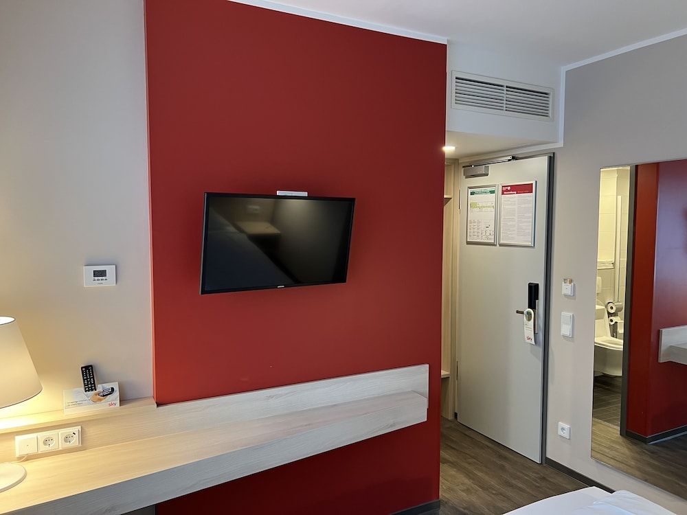 Serways Hotel Lüneburger Heide West Standard Double Room 4