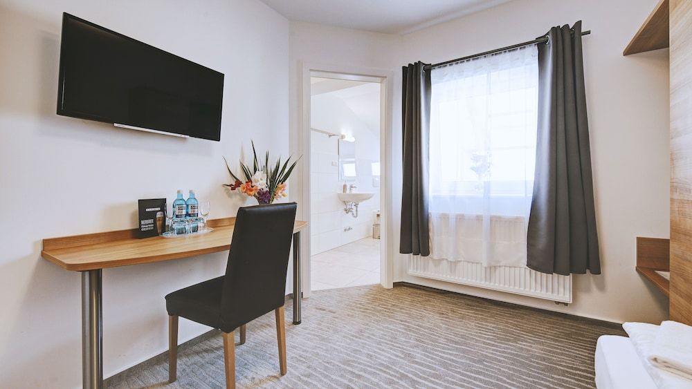 Boutique-Hotel Kronenstuben Standard Single Room 11