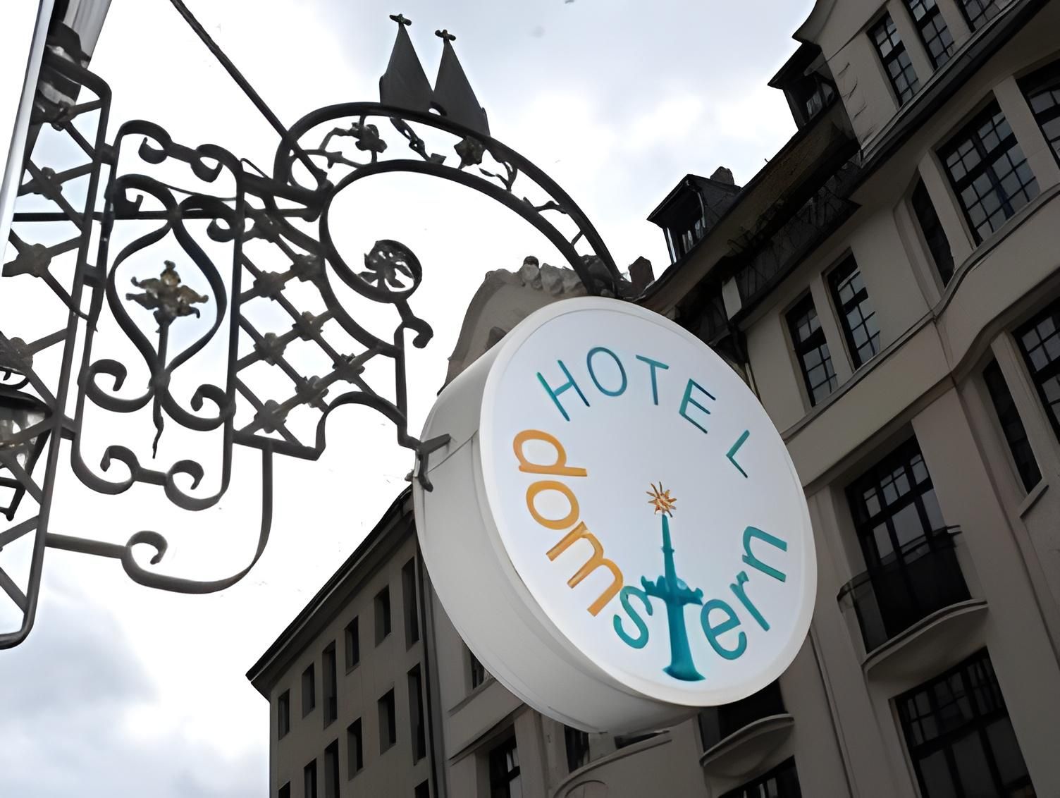 undefined Hotel Domstern 4