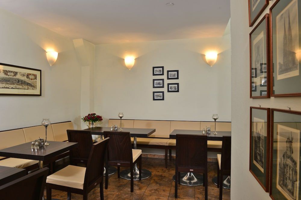 undefined Hotel Domstern 5
