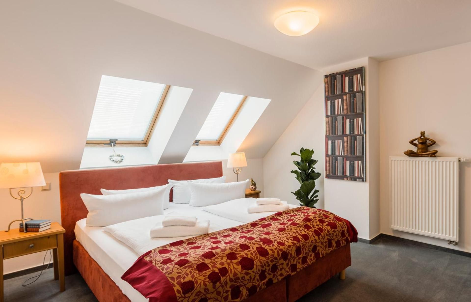 Large apartment with 4 bedrooms and 2 bathrooms for up to 9 guests