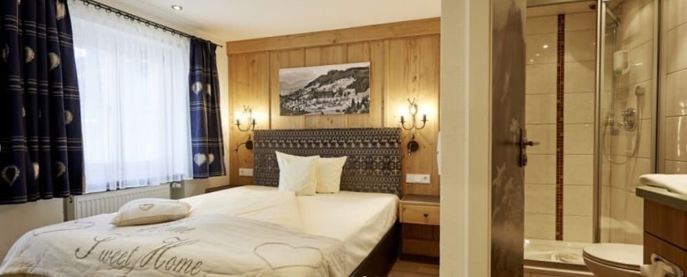 Hotel Adler Economy Room