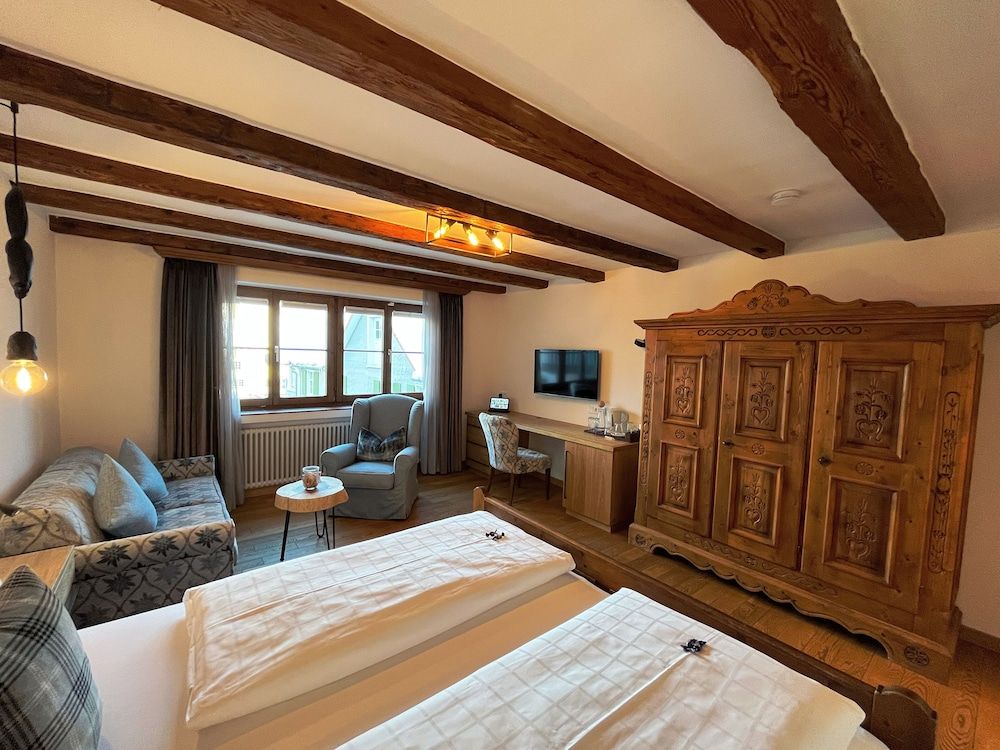 Hotel Adler Comfort Room 8