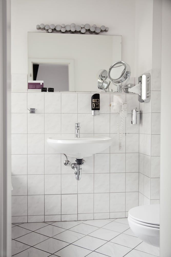 Hotel Les Nations Standard Double Room 7