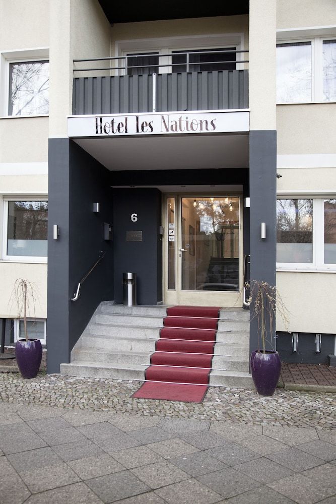 undefined Hotel Les Nations 2