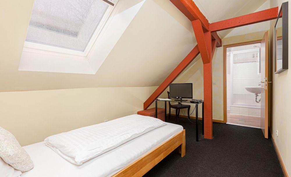 Hotel Rutherbach Single Room 2