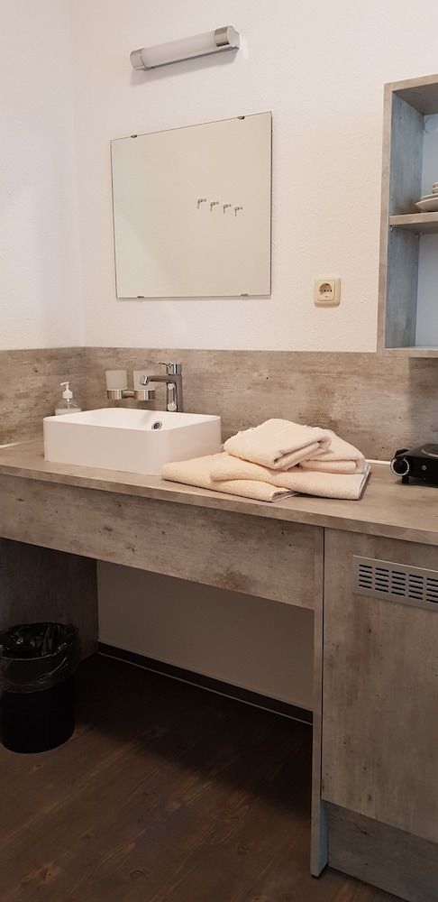 Gästehaus Lütten Klein Comfort Twin Room, Shared Bathroom 10