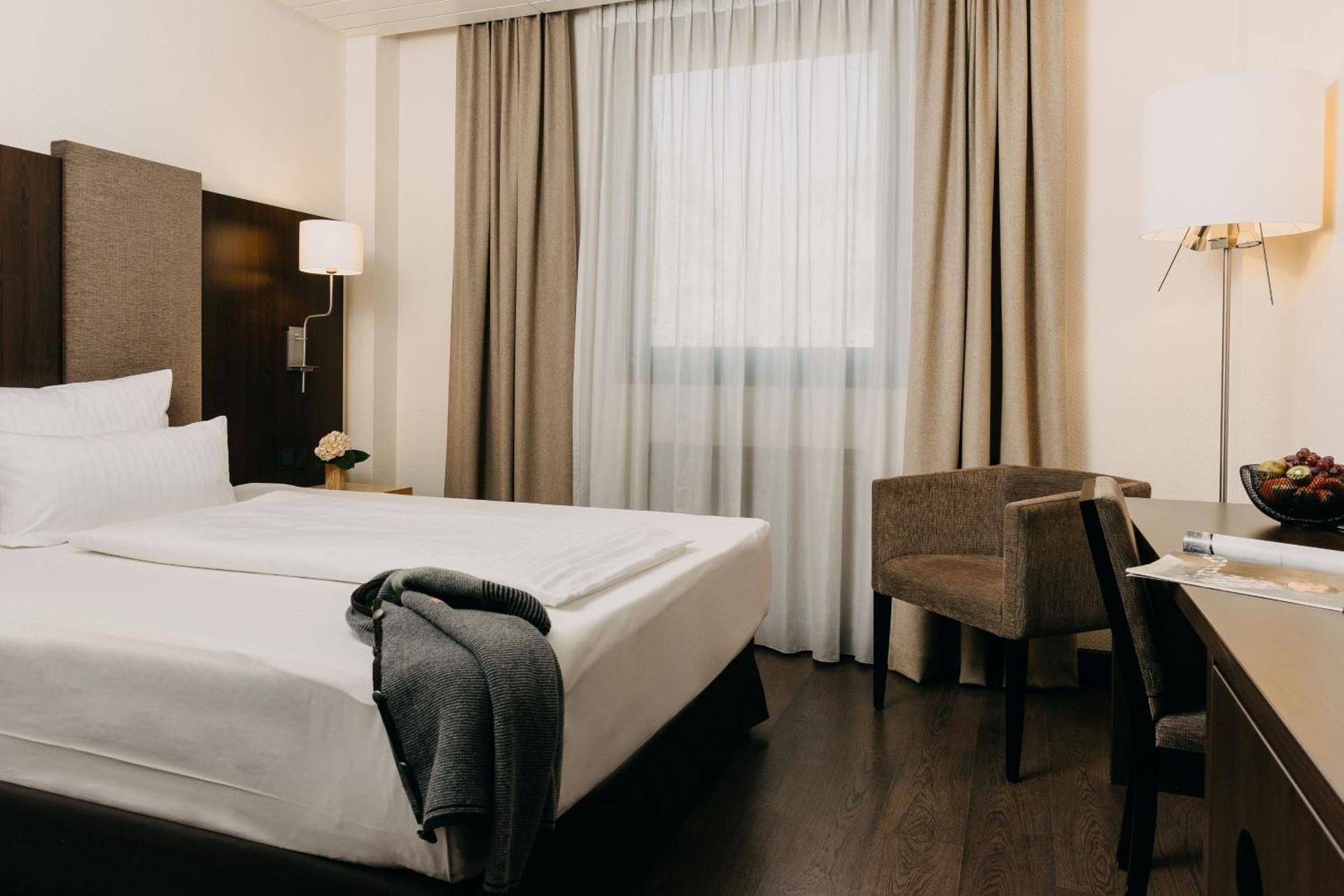 Gemtliches Zimmer mit Waldblick