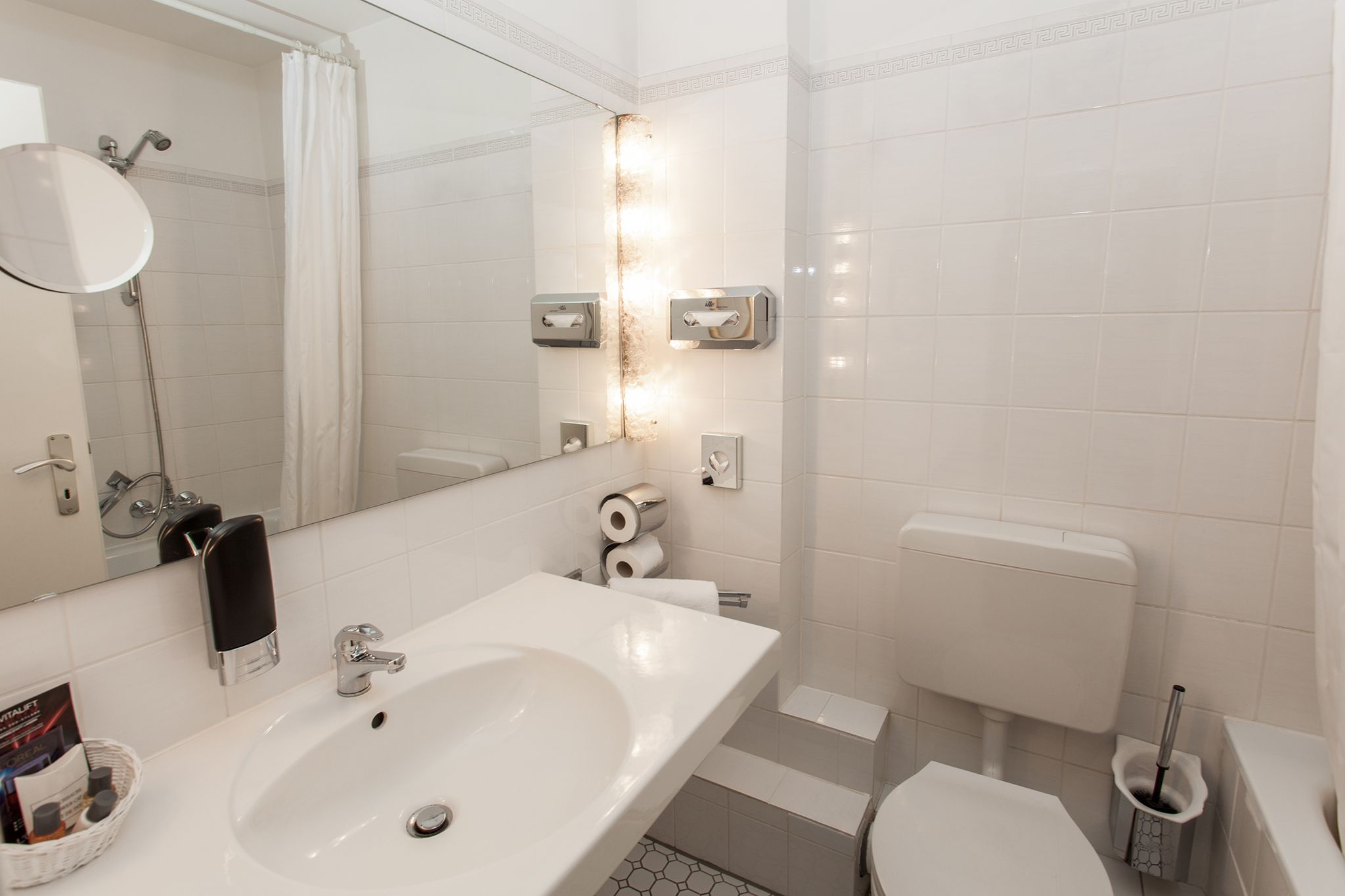 undefined Centro National Frankfurt, Trademark Collection by Wyndham 6