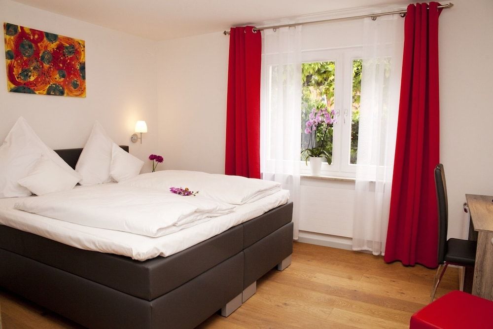 Classic Double Room