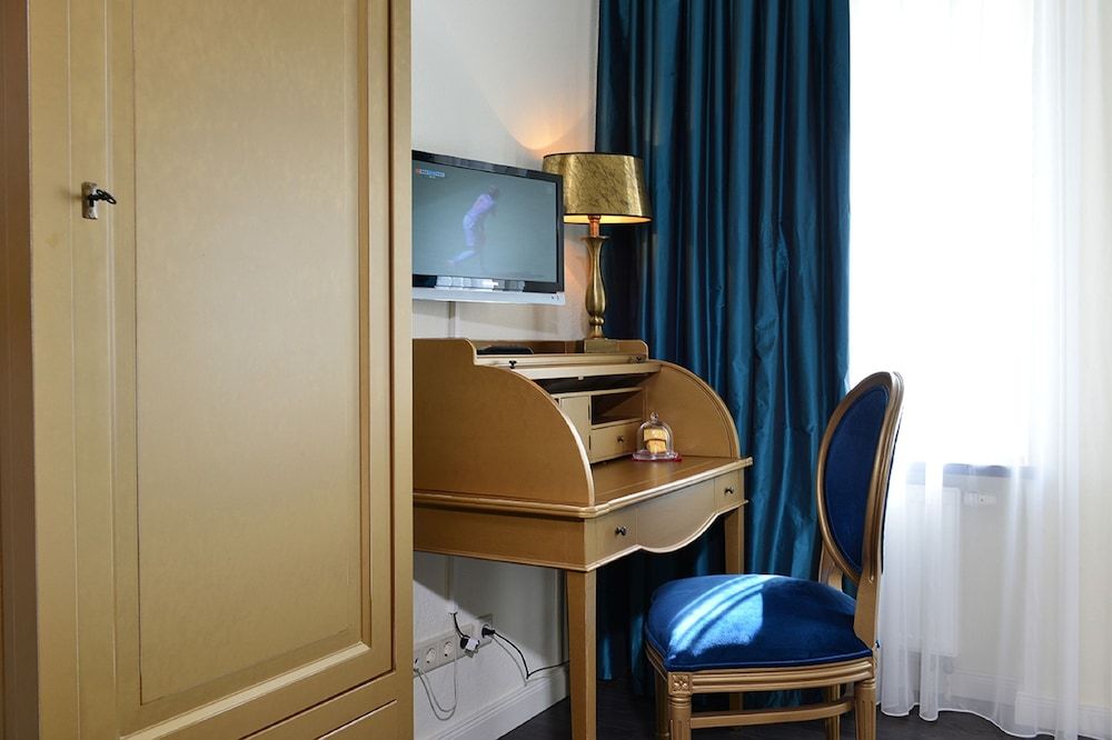 Hotel Domspitzen Basic Double or Twin Room 9