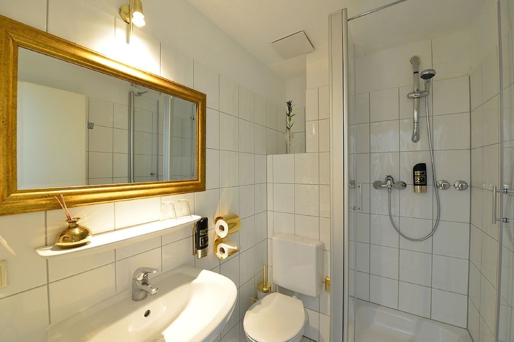 Hotel Domspitzen Basic Double or Twin Room 6